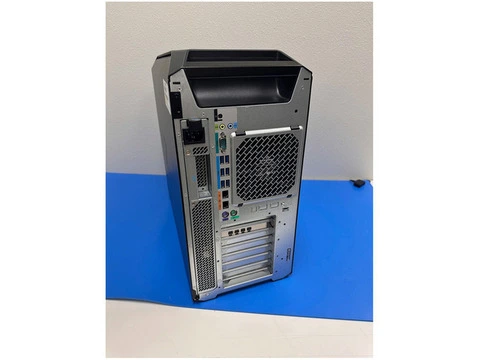 HP Z8 Computer Tower no 11366534 Pet CT